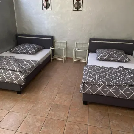 Haus Springpfuhl Eg ברלין